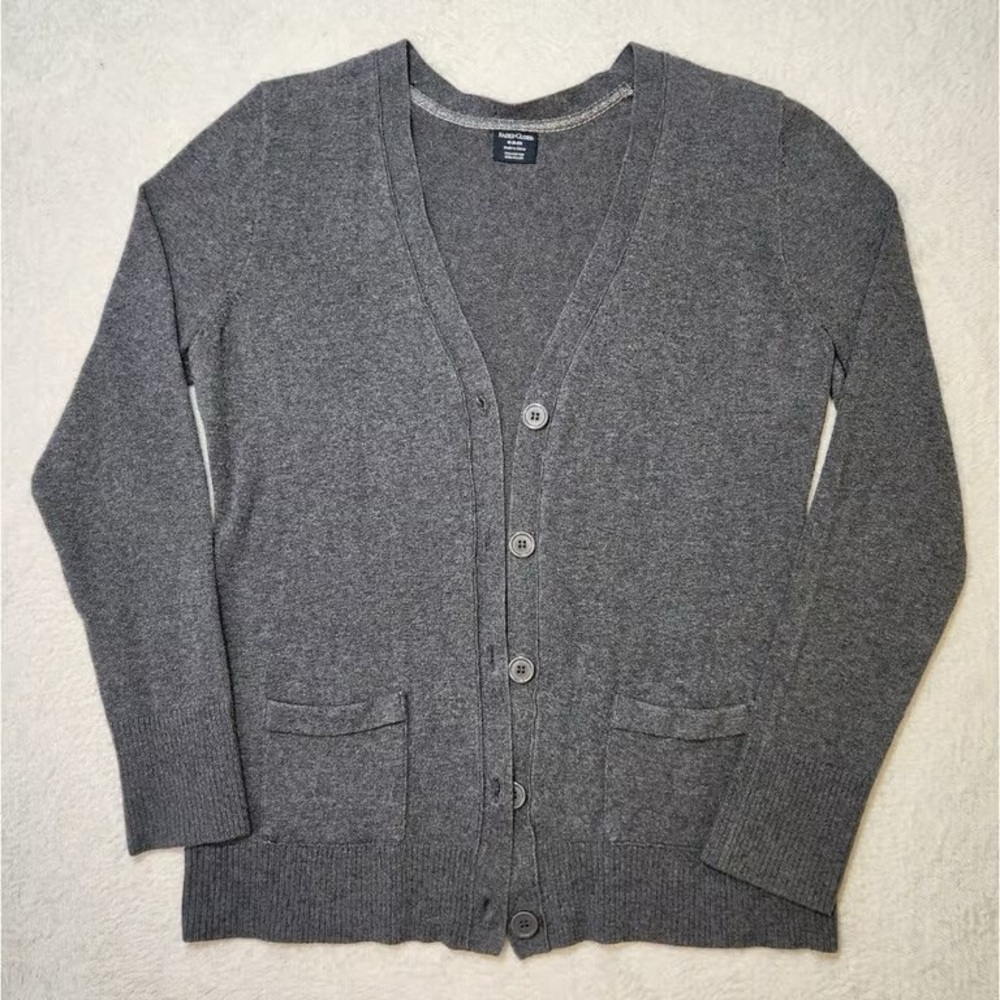 Men's Gray V-Neck Button Cardigan Sweater